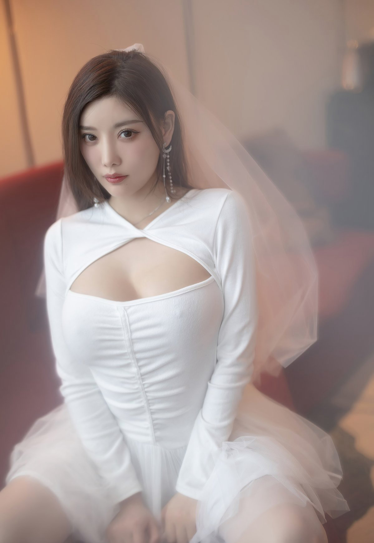 杨晨晨白丝袜美腿高跟性感婚纱写真诱惑白嫩美腿裸胸超污套图